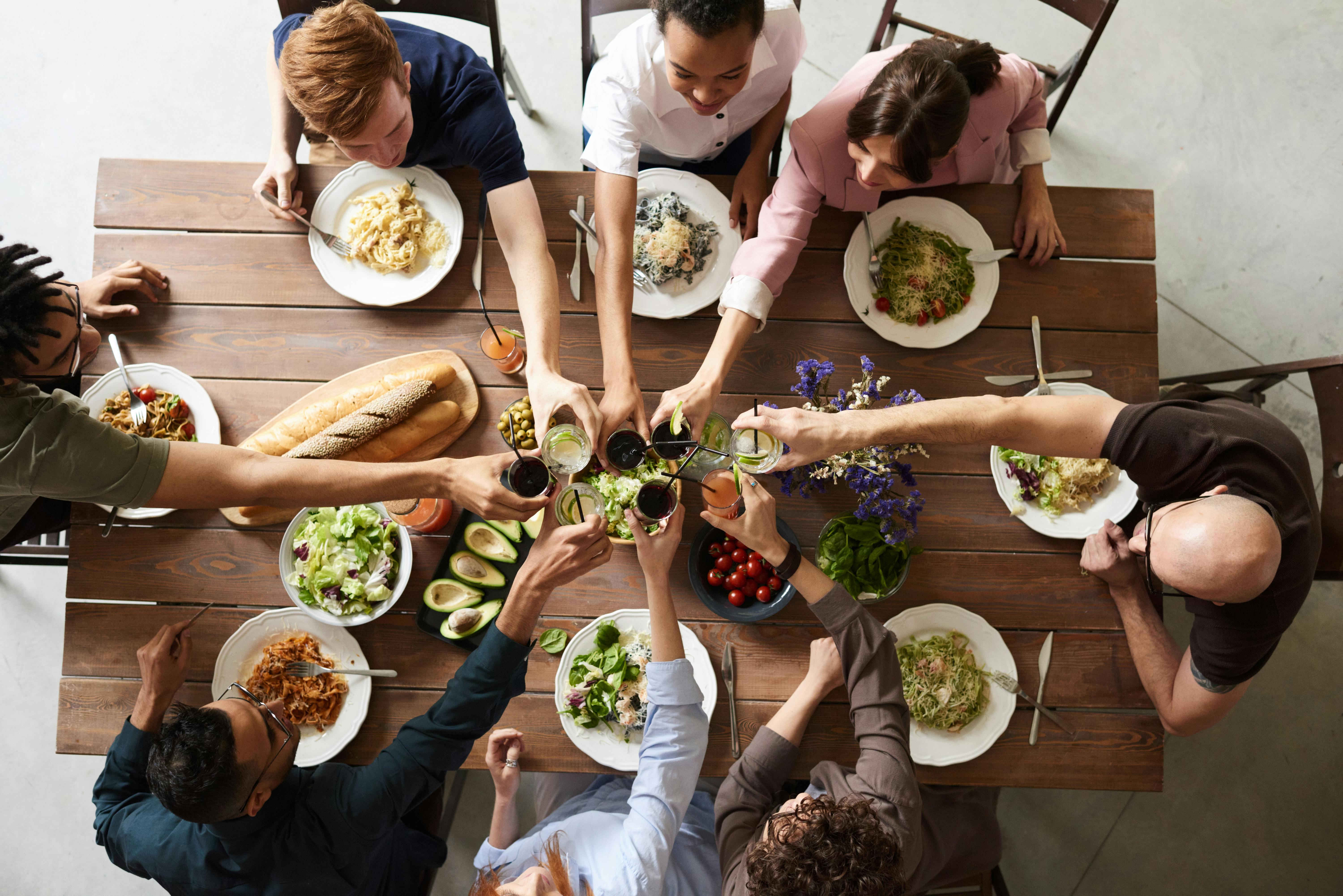 SocialSpin - Meet like-minded people